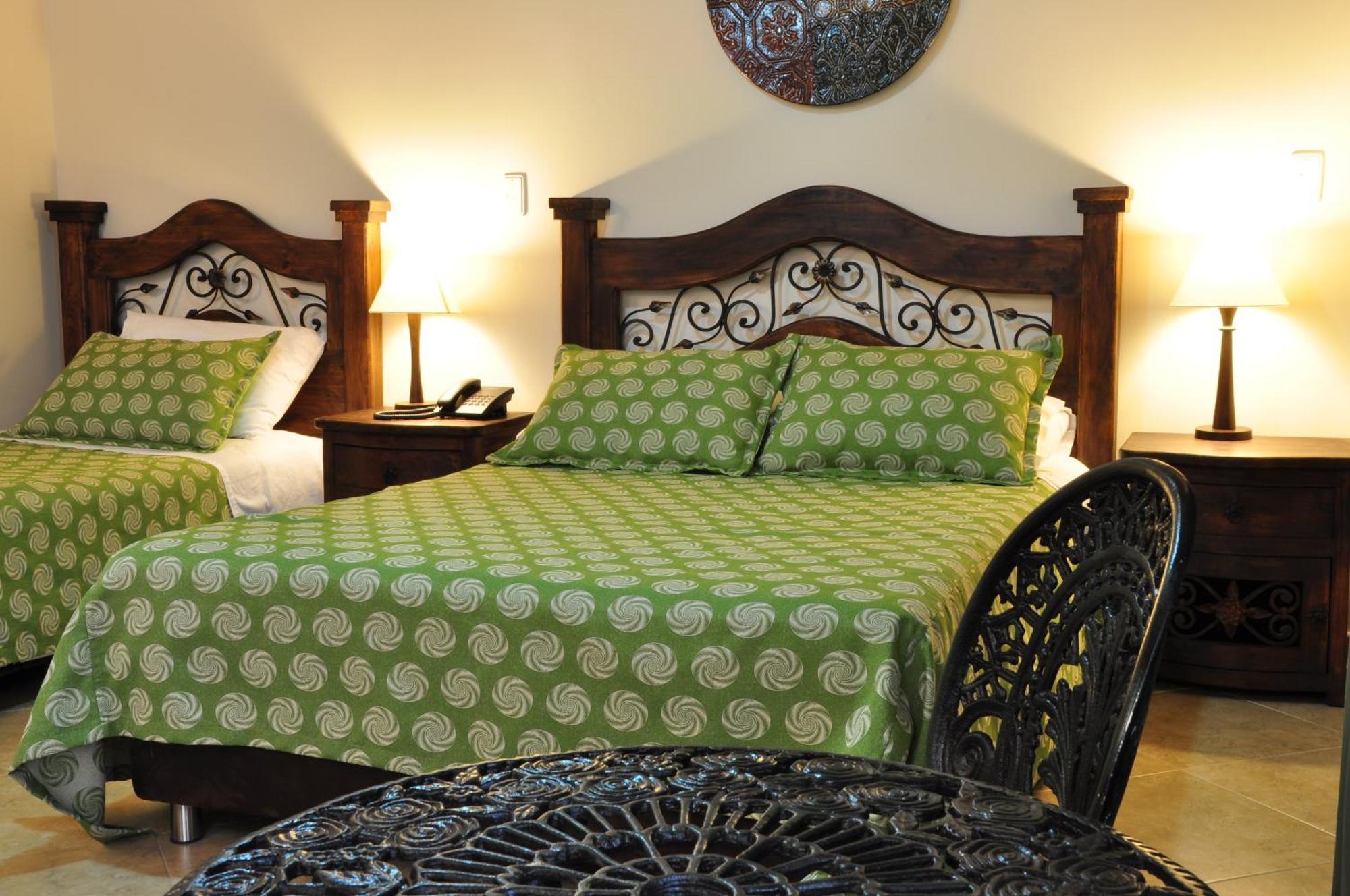 Hoteles Bogota Inn La Soledad Bagian luar foto
